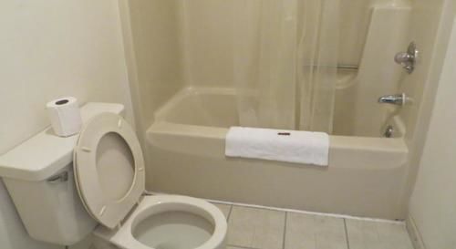 Dry Ridge Motor Inn 외부 사진